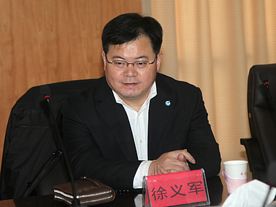 首先,株洲南方宇航环保工业有限公司董事长谢兴文首先对环化学院为