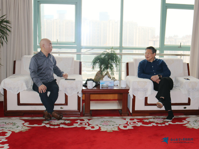 景德镇陶瓷大学党委副书记、副校长（主持工作）吕品昌一行访校