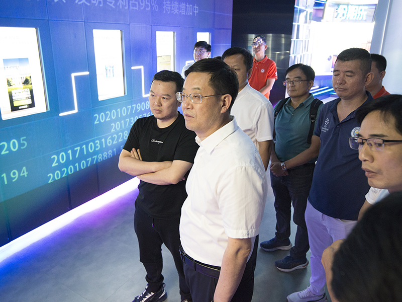 走访深圳乐信控股有限公司.jpg 走访深圳乐信控股有限公司.jpg