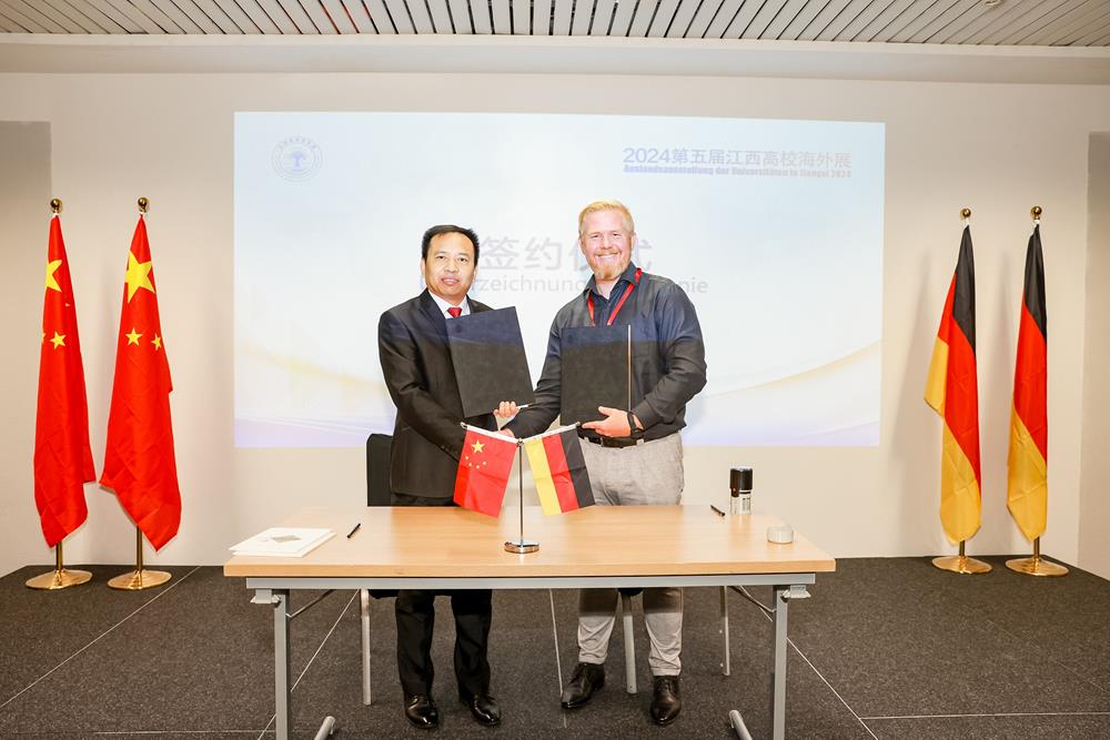 dc2a0c82ad33f89f7fbde6a2d922e9e副本.jpg dc2a0c82ad33f89f7fbde6a2d922e9e副本.jpg