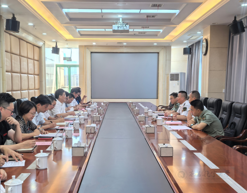 南昌警备区大校司令员王凯一行来校调研