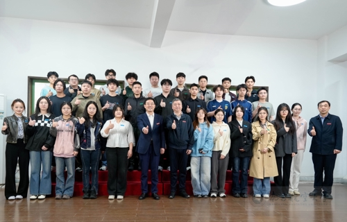 “书记面对面·共话前程”：党委书记李德平与2026届毕业生座谈交流
