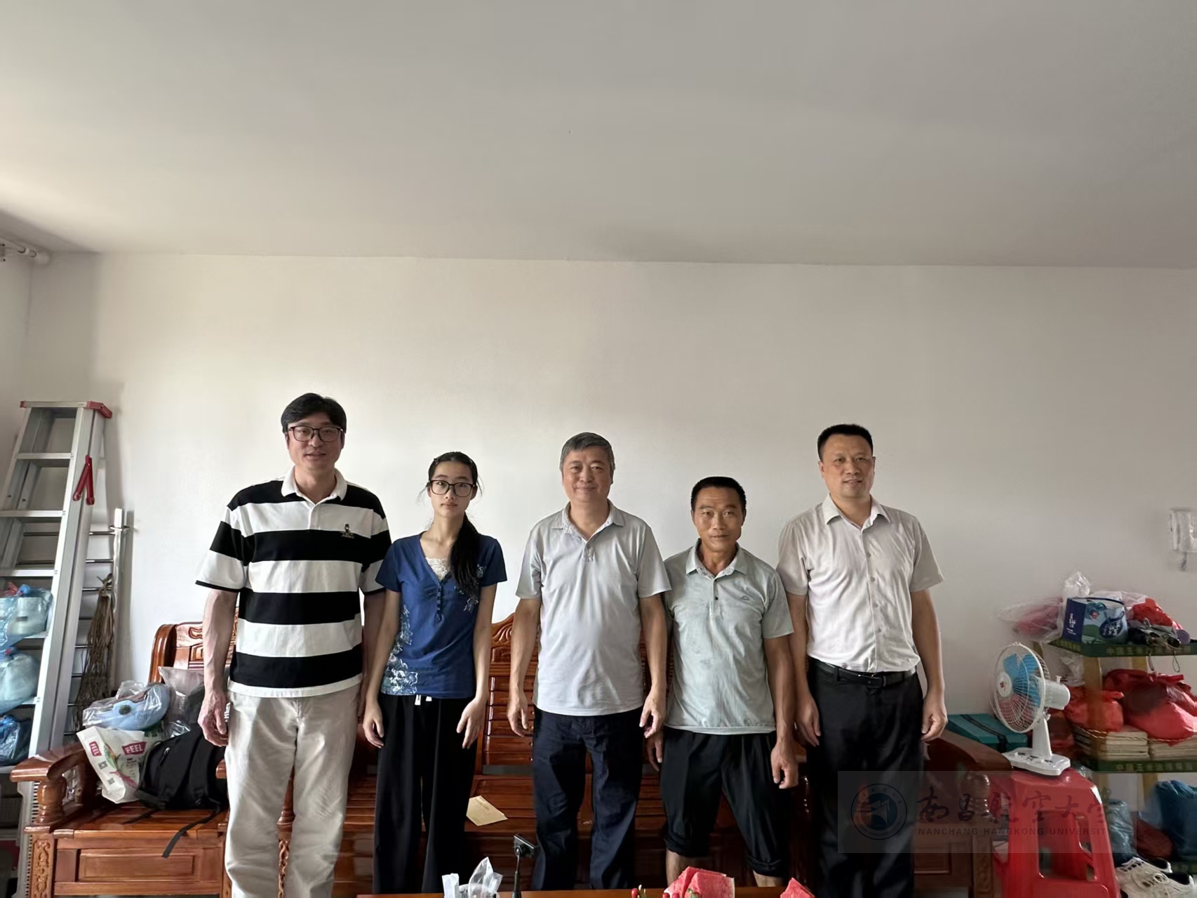 校领导带队赴抚州开展暑期家访慰问1