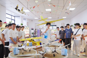 【学习强国】逐梦蓝天，新程启航——南昌航空大学2026级新生参观航模博览厅