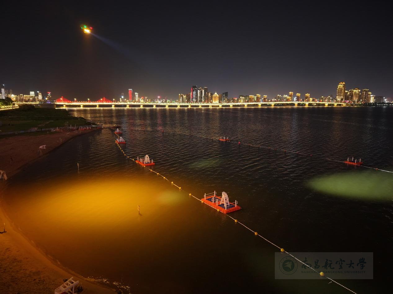 应急照明无人机助力摩天湾水域防溺水夜间搜救